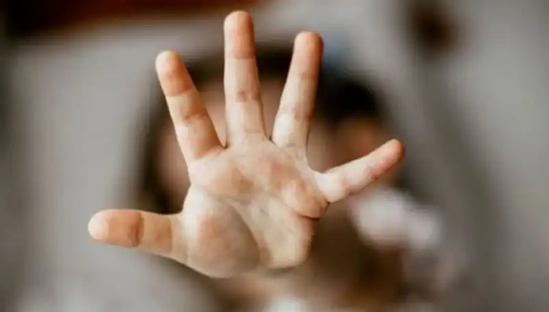 Çocuklarla Uygunsuz Görüntü Paylaşan Şüpheli Yakalandı: Gözaltı Süreci Başladı
