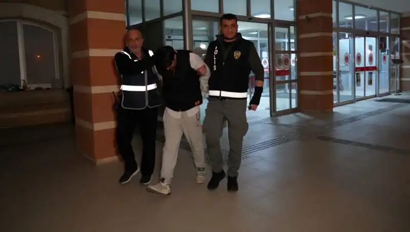 Hamile Eşinin Cesediyle 10 Gün Geçiren Koca Yakalandı!