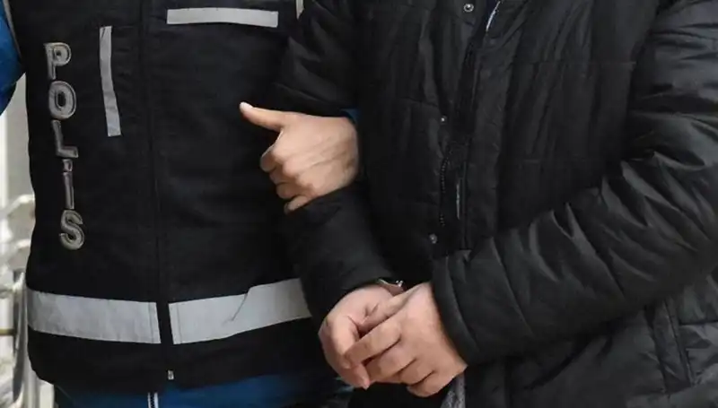 Emniyet ve TSK'da FETÖ Operasyonları: Yeni Gelişmeler Dikkat Çekiyor