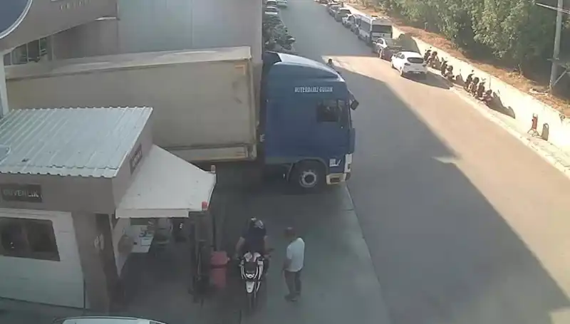 Nakliye Şebekesine Baskın: Milyonlarca Liralık Ürün Ele Geçirildi