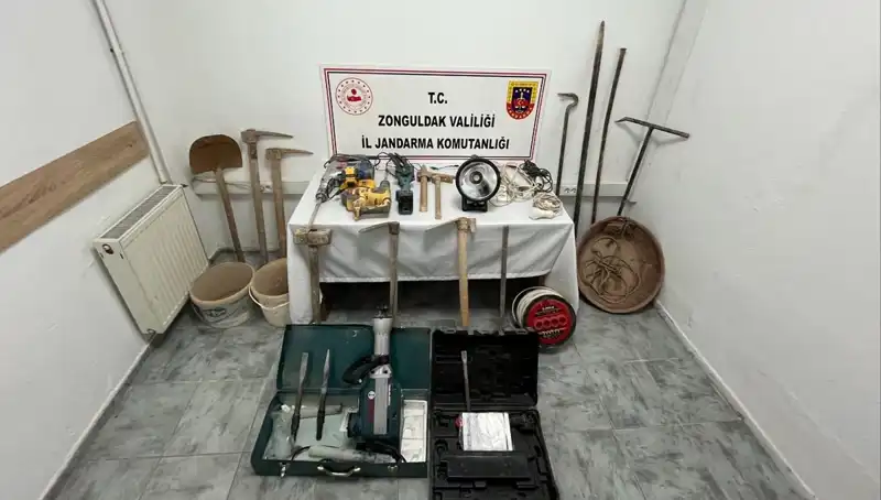 Çaycuma'da Kaçak Kazı Operasyonu: 5 Şahıs Ele Geçirildi!