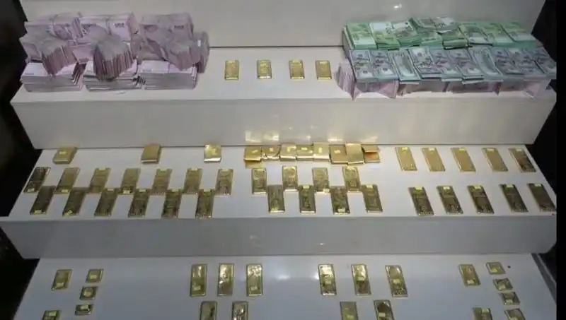 Van Havalimanı'nda Kaçak Altın ve Paraya Büyük Operasyon!