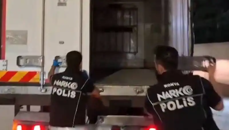Konya'da Uyuşturucu Operasyonu: Dört Şüphelinin Yakalanması ve Ayrıntılar