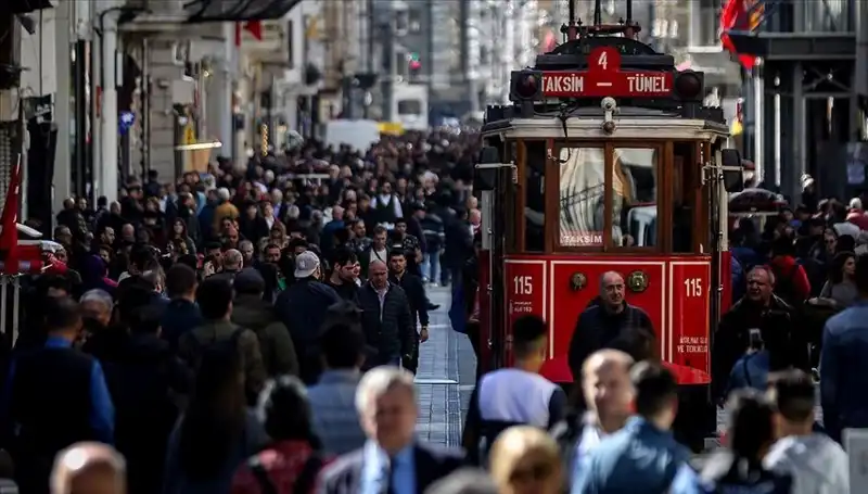 Türkiye'nin Nüfus Artışı: Gelecekte Bizi Neler Bekliyor?