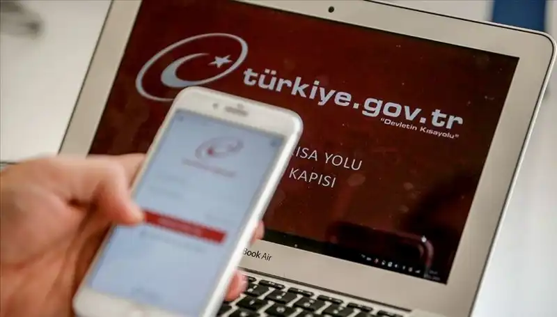 Türkiye'de e-Devlet ile Sunulan 8 Binden Fazla Hizmet: Bakan Kacır'dan Açıklamalar