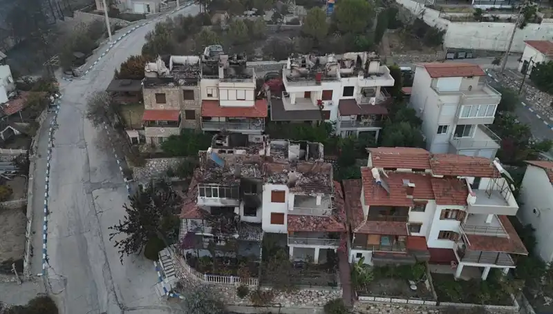 Orman Yangınları Felaketi: Evler Küle Döndü, Hayat Durma Noktasında