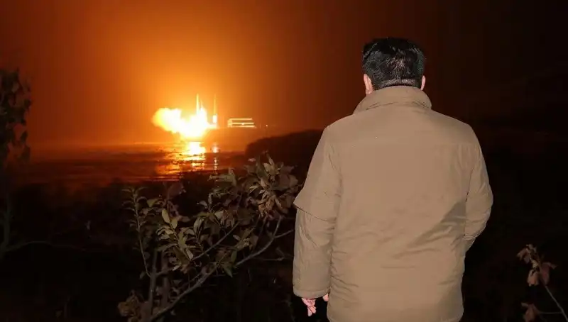 Kuzey Kore’nin Silah Gücü: Faturayı Kim Ödüyor?