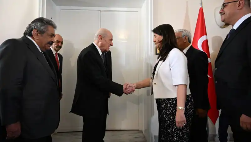 Bahçeli, Deva ve Gelecek Partisi Temsilcilerini Ağırladı: Siyasi Gelişmeler Nereye Gidiyor?