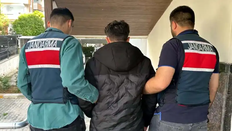 Türkiye'nin Dört İlinde Dev Dolandırıcılık Operasyonu: 35 Gözaltı