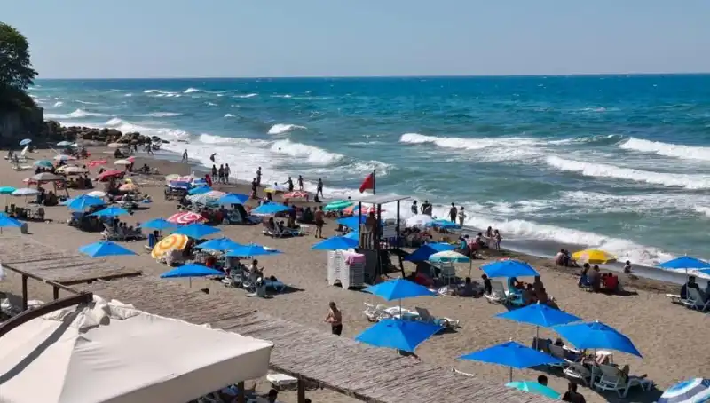 Akçakoca'da Alınan Radikal Karar: Deniz Yasağı İlan edildi!