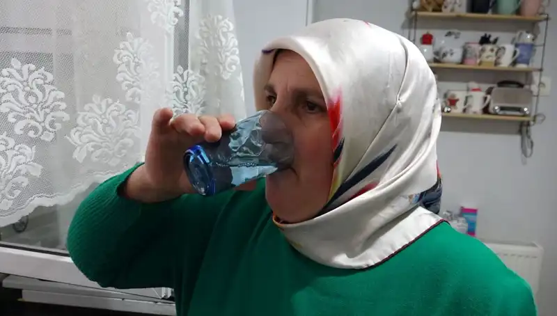 30 Yıldır Nisan Yağmurunu Şifa Olarak Tüketen Kadının Hikayesi