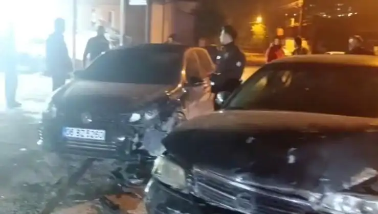 Çevirmeden Kaçan Gençlerin Yaptığı Kaza Şehirde Şok Etkisi Yarattı!