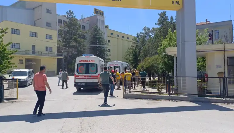 Çorum’daki Un Fabrikasında Büyük Patlama: 10 Yaralı, 1 Kişi Ağır Yaralı