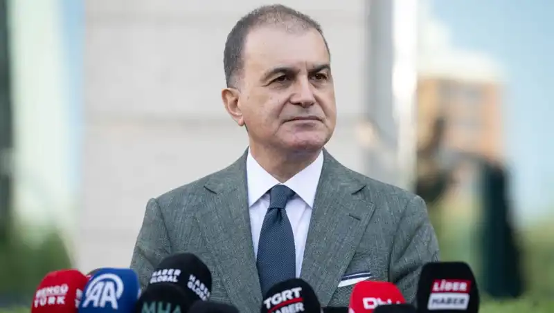 Ömer Çelik'ten Özel'in Sözlerine Sert Yanıt: "Meşru Alanı Tehdit Ediyor!"