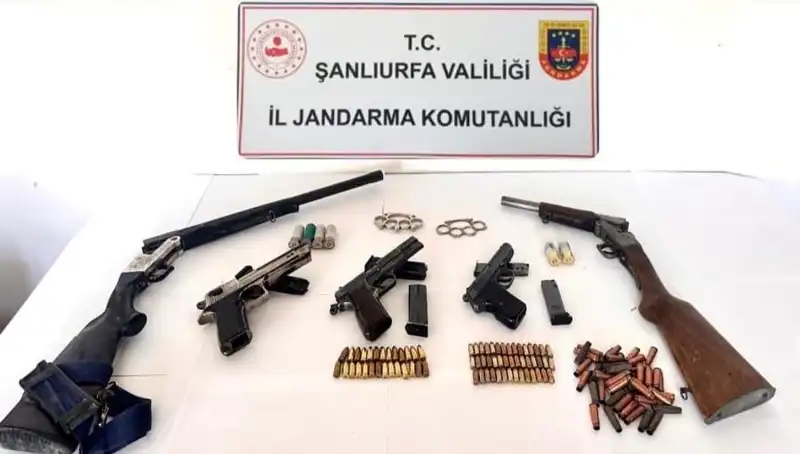 Şanlıurfa'da Ruhsatsız Silah Operasyonu: 5 Tutuklama Gerçekleşti